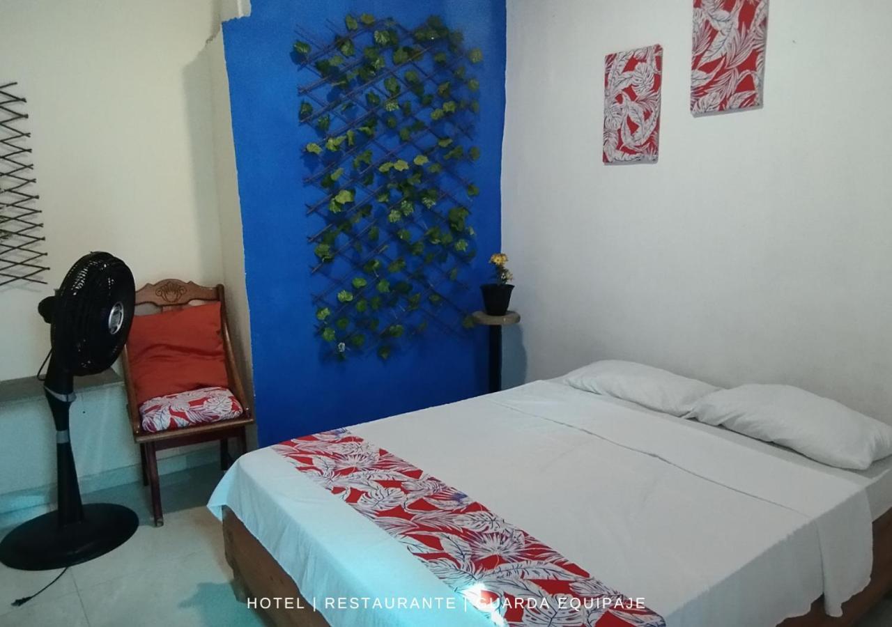 Hotel 4 Manzanas ซันตามาร์ตา ภายนอก รูปภาพ