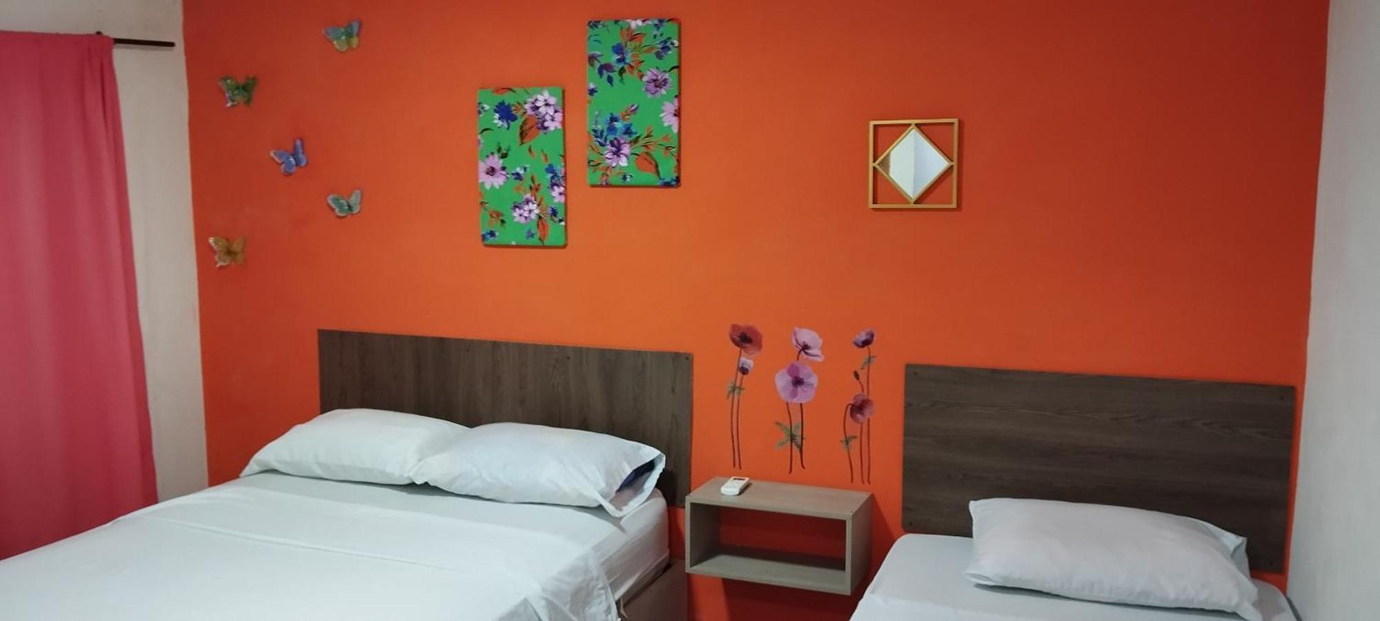 Hotel 4 Manzanas ซันตามาร์ตา ห้อง รูปภาพ